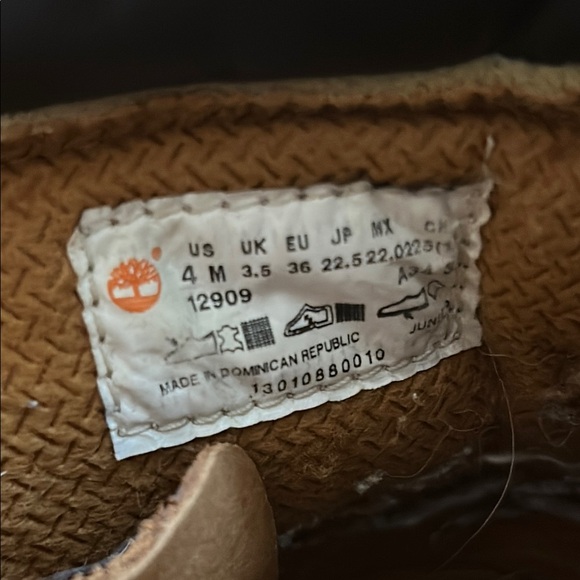 Timberland classic boys 4, women’s 6 - Picture 2 of 5